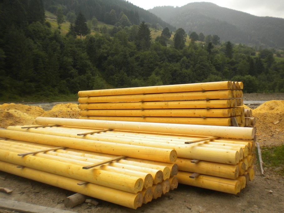 Бревно строительное