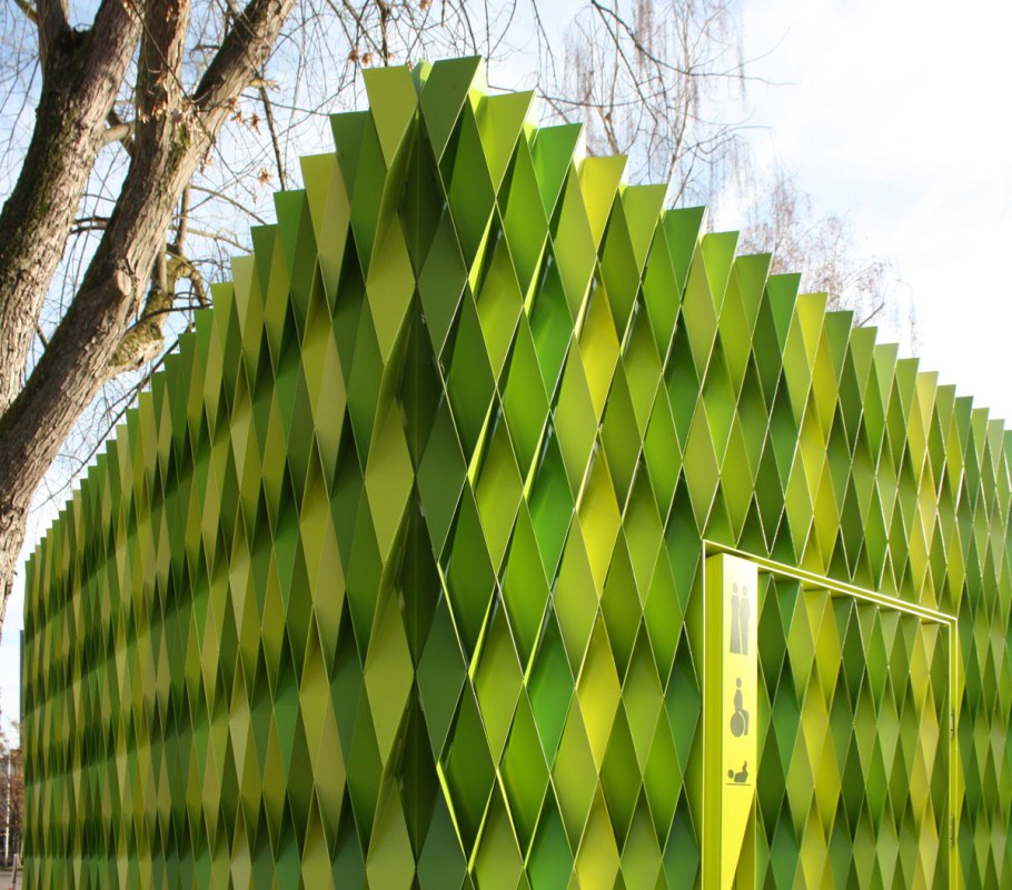 Треугольные фасадные панели