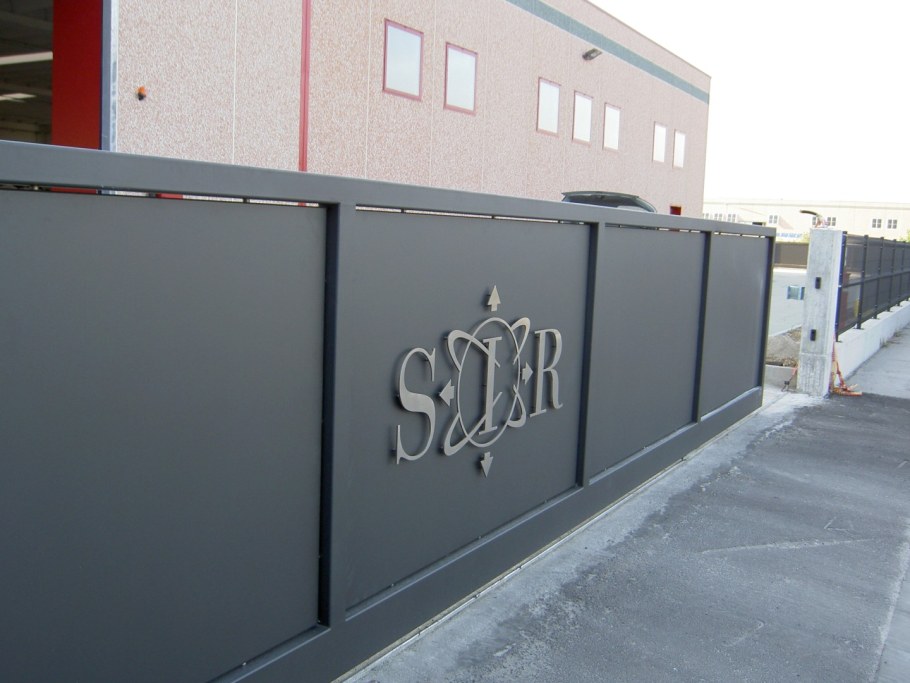 Откатные ворота Кампазит