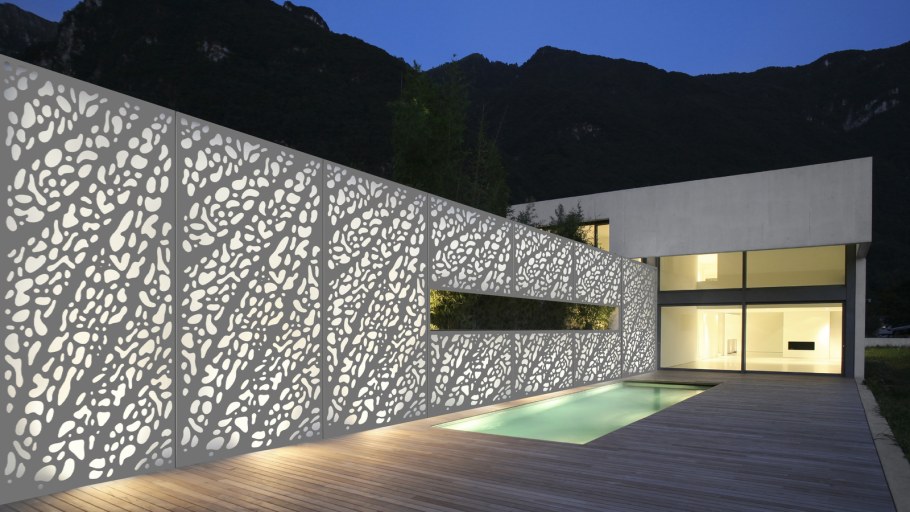 Декоративные фасадные панели