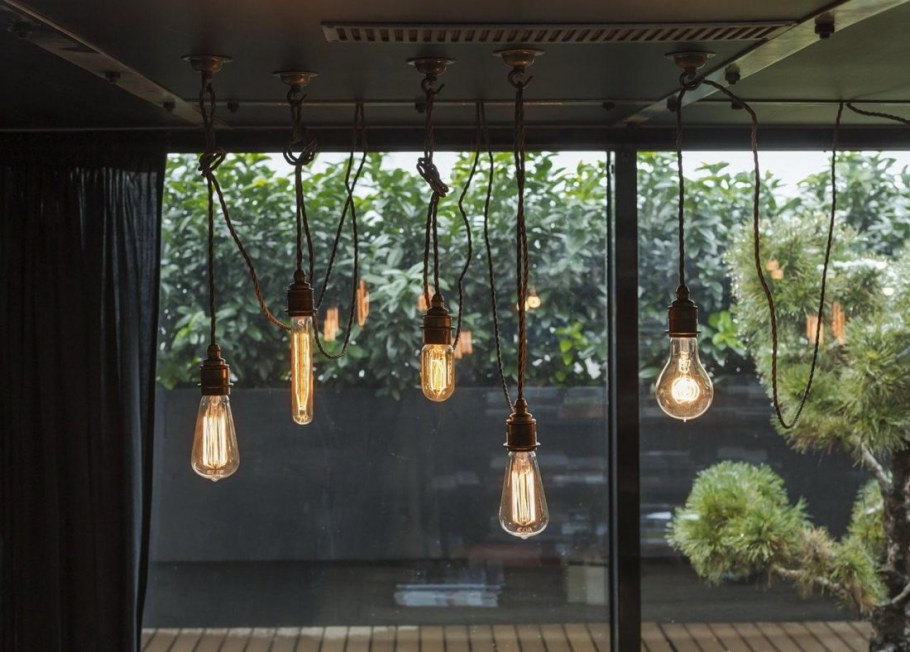 Светильник на веранду подвесной