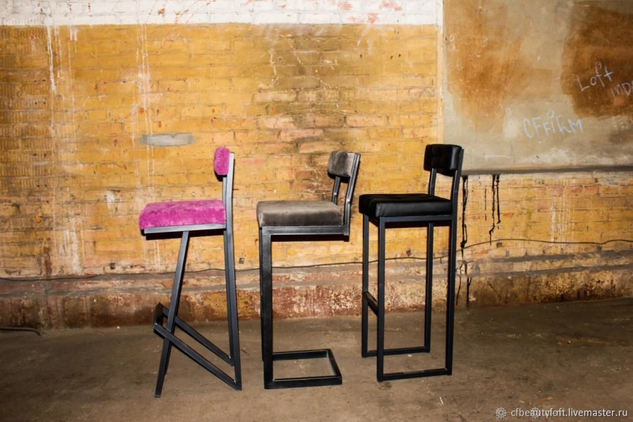 Полубарный стул лофт