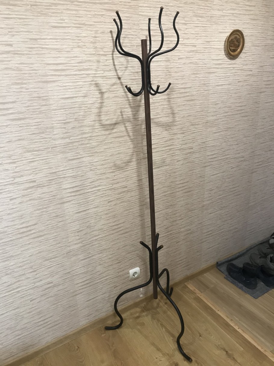 Вешалка Shen напольная орех