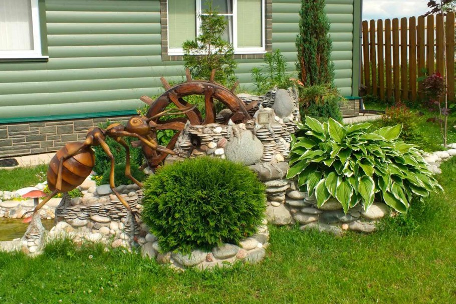 Декор участка на даче