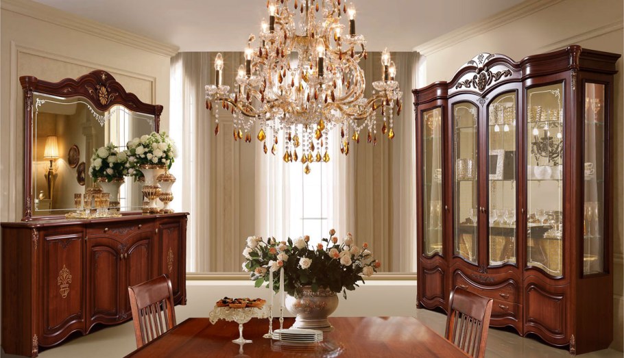 Витрина Джулия Эвита