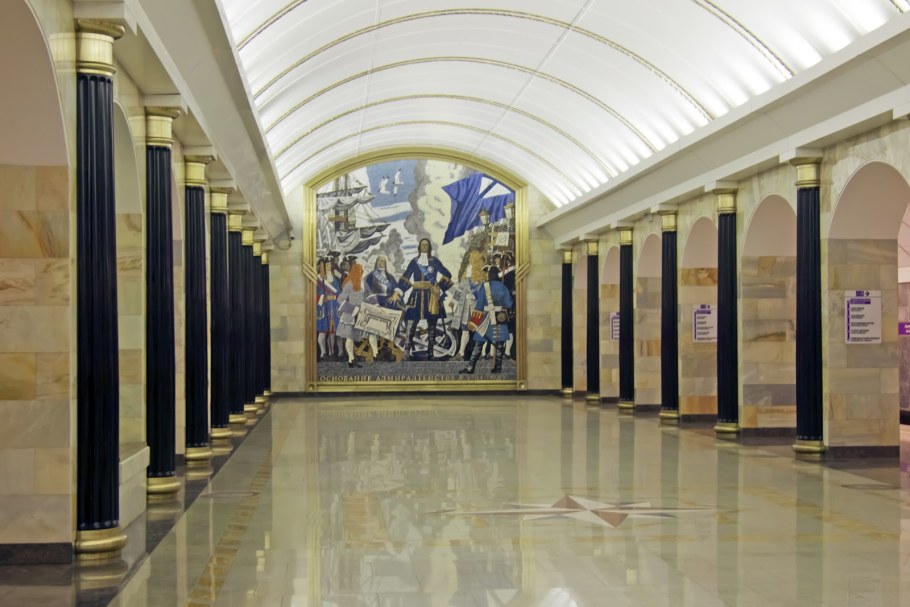 Станция метро Адмиралтейская Санкт-Петербург глубина