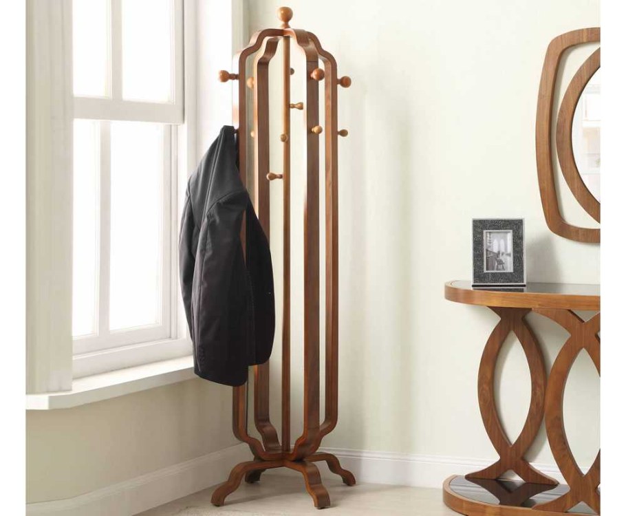 Необычные напольные вешалки