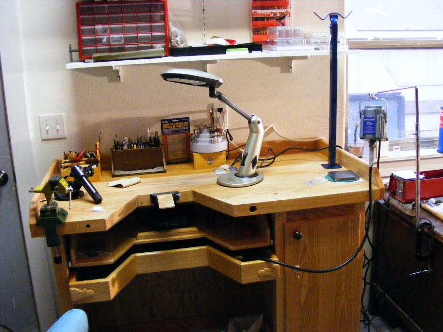 Ювелирный верстак монтировщика