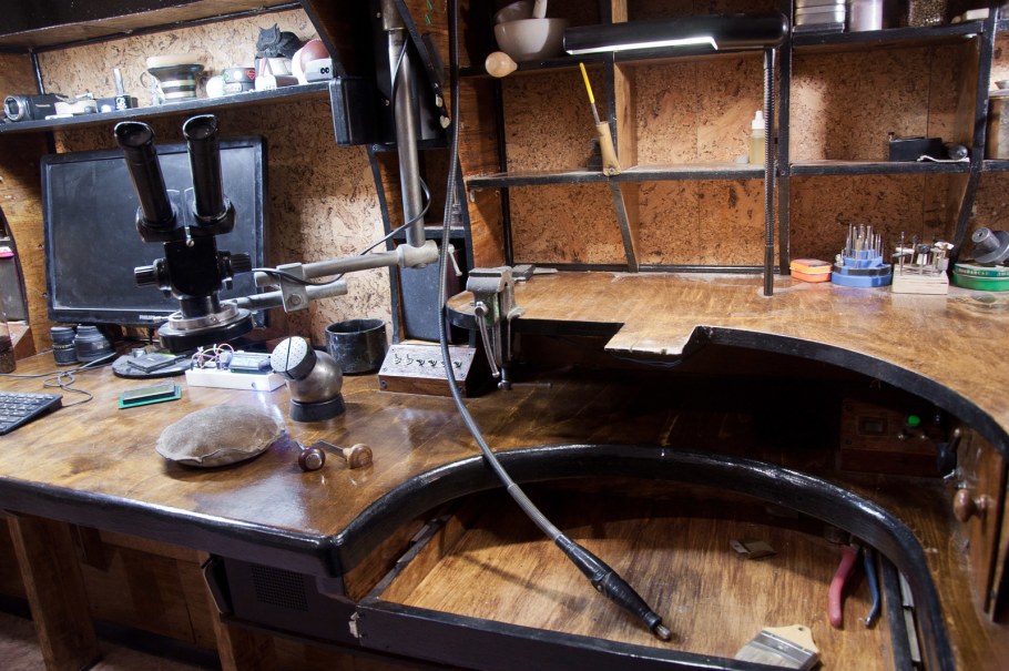 Верстак ювелира монтировщика