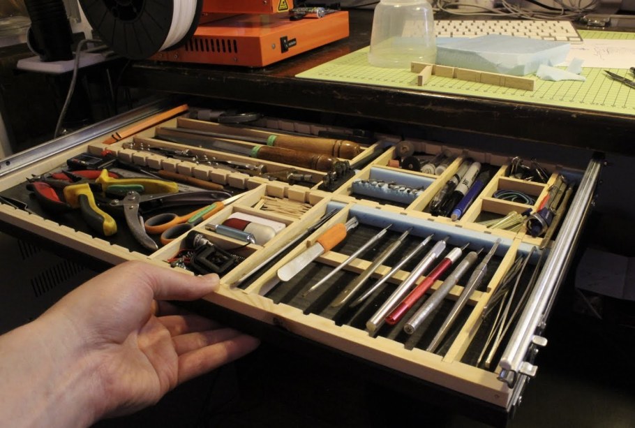 Органайзер для молотков