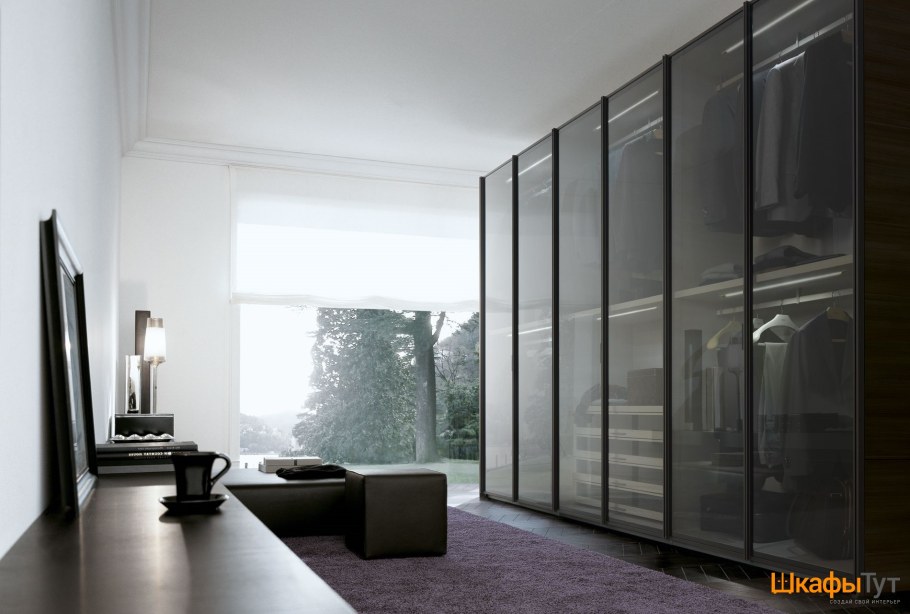 Шкаф полиформ стеклянные фасады