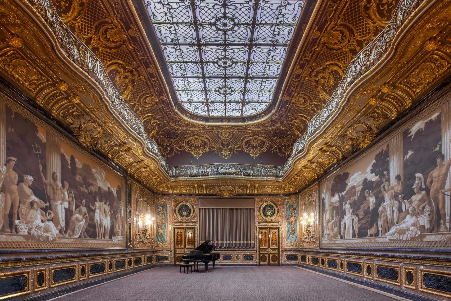 Бронзовый зал особняка Половцева