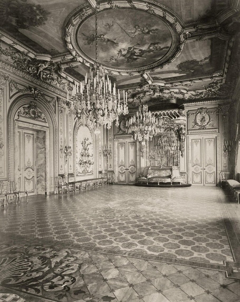 Особняк князя и. ф. Паскевича - Эриванского