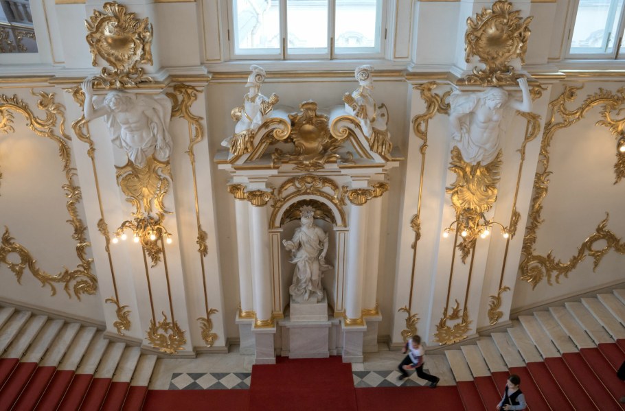 Парадные Петербурга