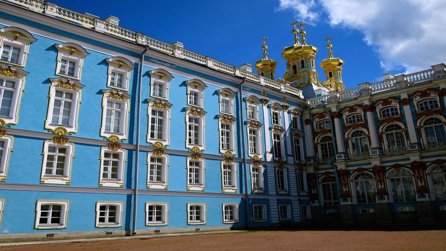 Екатерининский дворец в Санкт-Петербурге