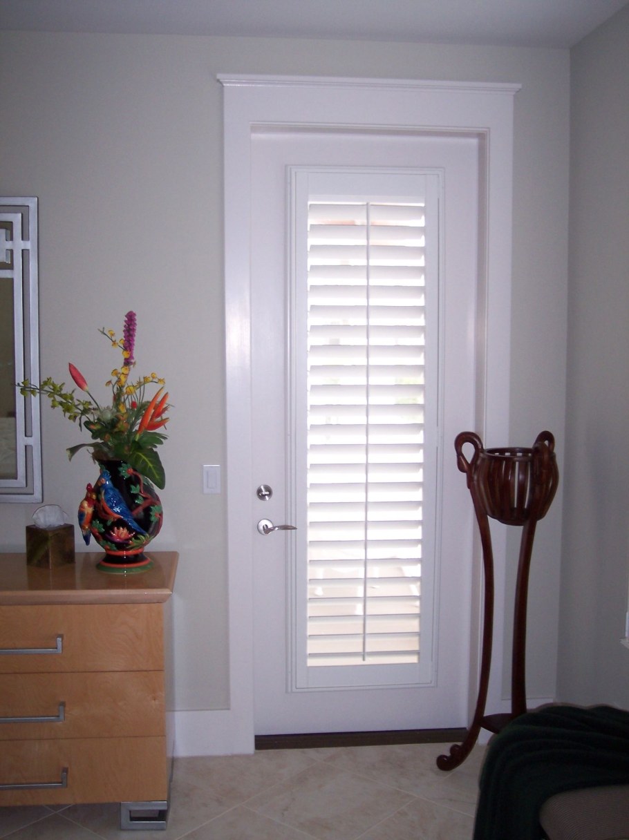 Жесткие жалюзи как двери межкомнатные