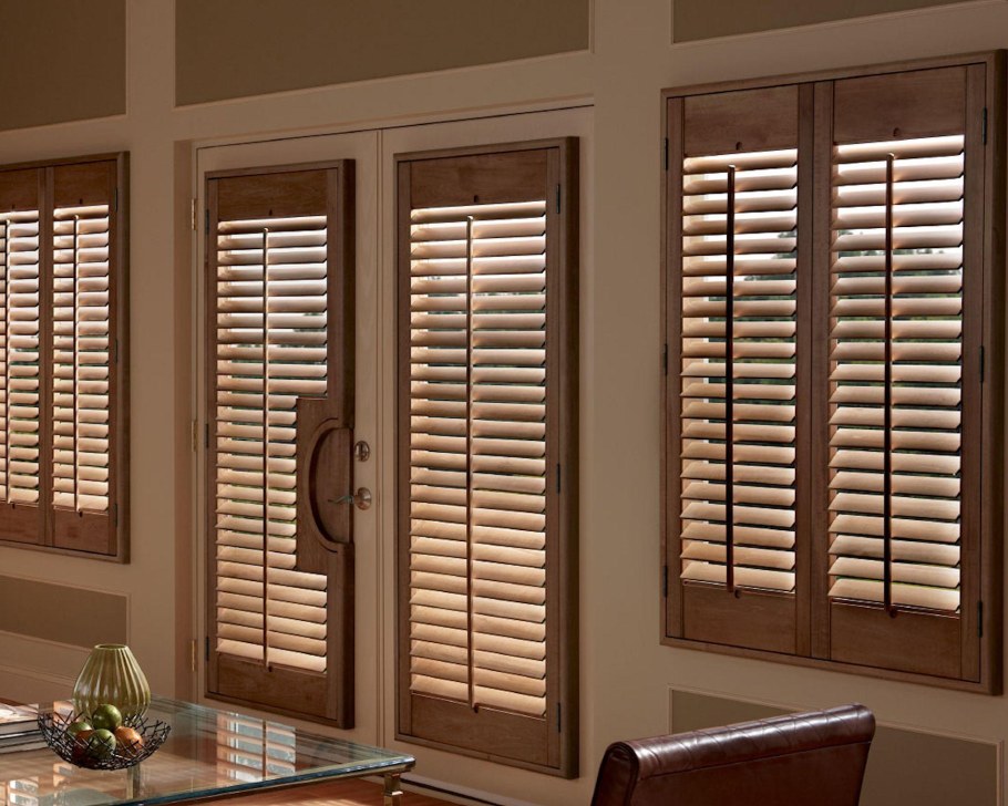 Жалюзи деревянные на французские окна