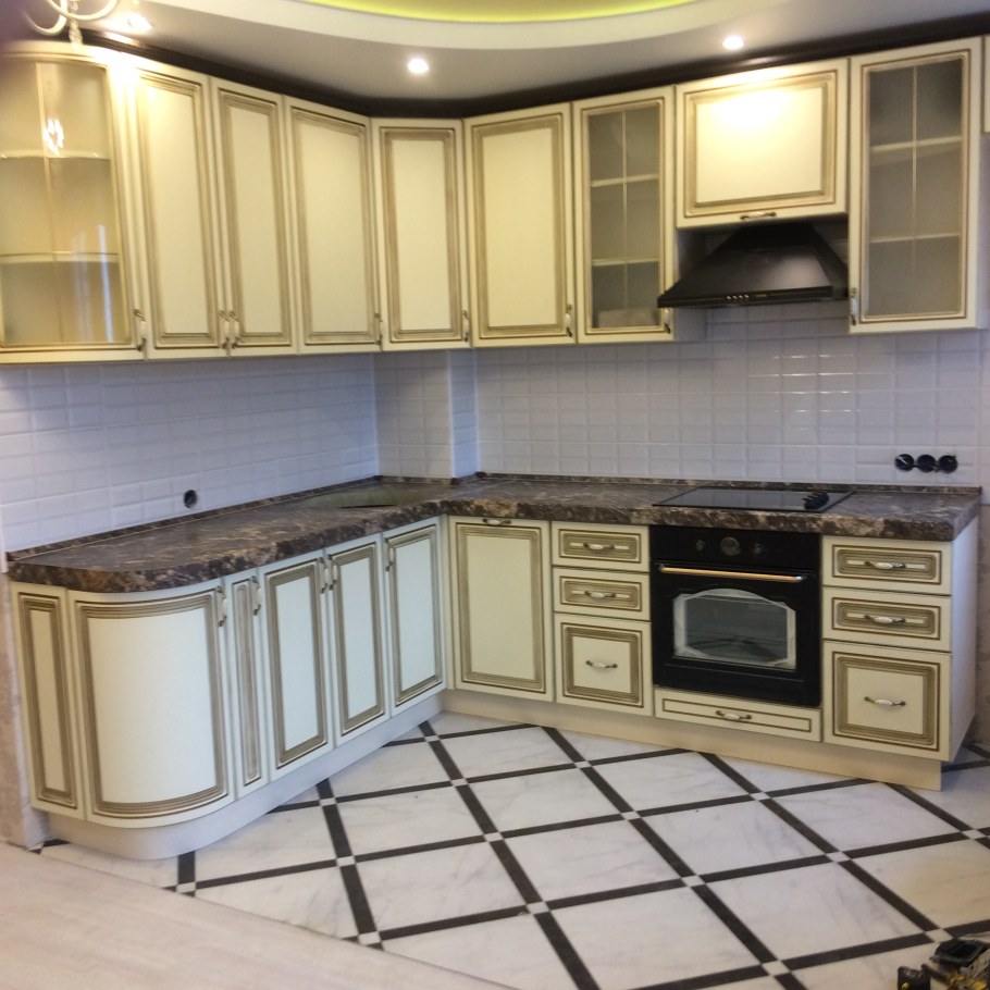 Кухня эмаль с патиной