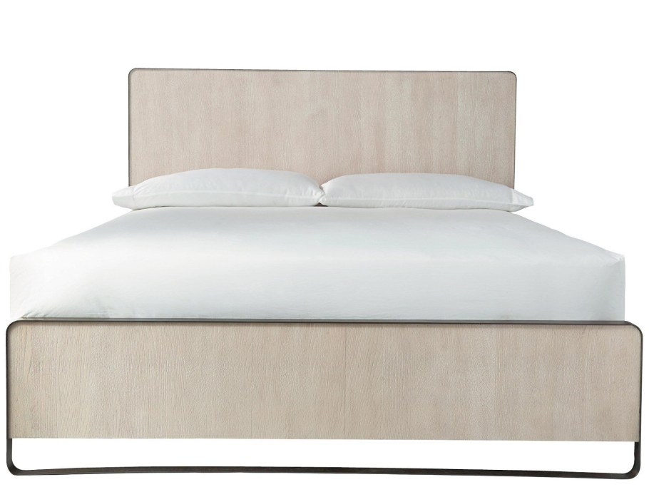 Кровать в универсале