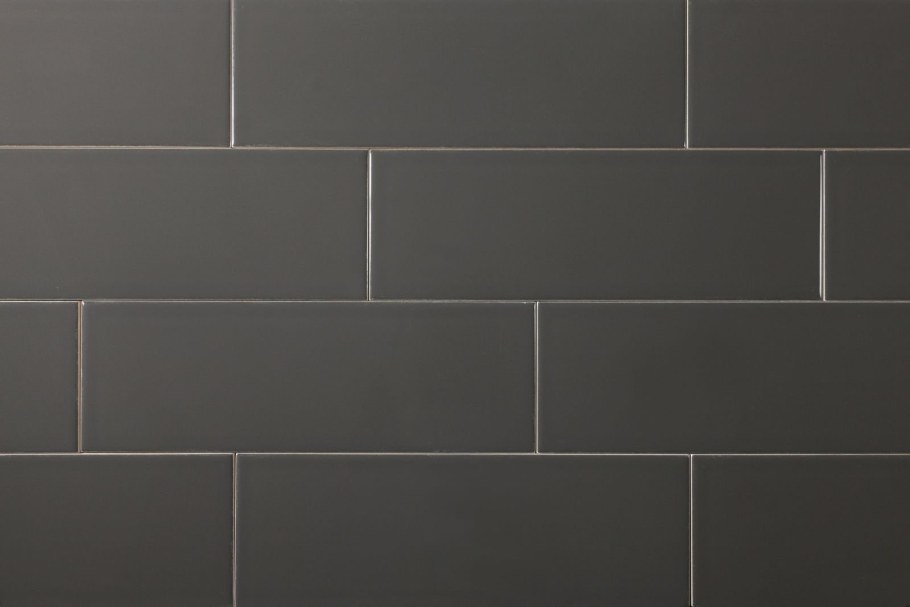 Черная прямоугольная плитка