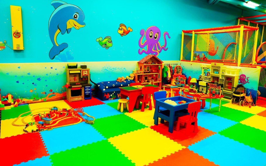 Красный кит Мытищи детская игровая зона