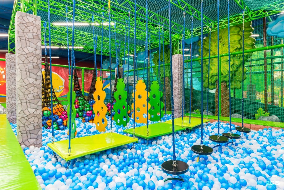 Семейный парк Zамания, Москва, Ходынский бульвар