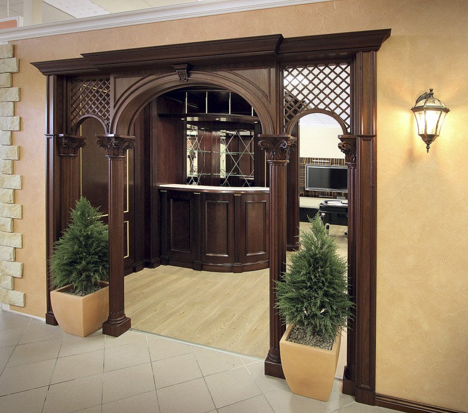 Арка в загородном доме