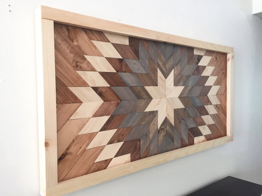 Панно из кусочков ламината