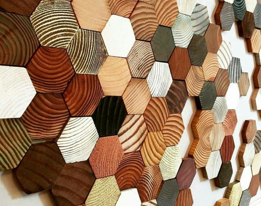 Декор из кусочков дерева