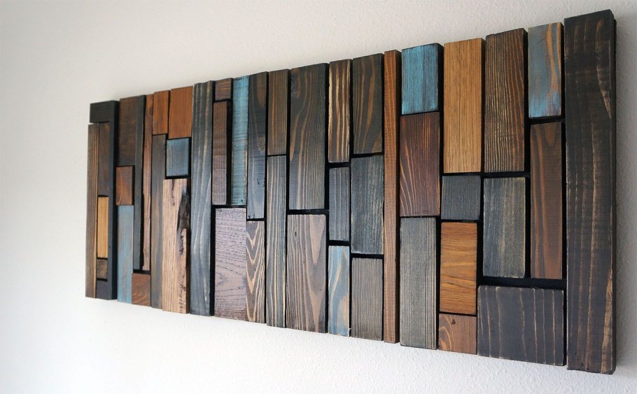 Панно из кусочков дерева