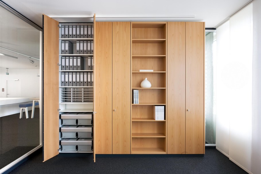 Шкаф для офиса