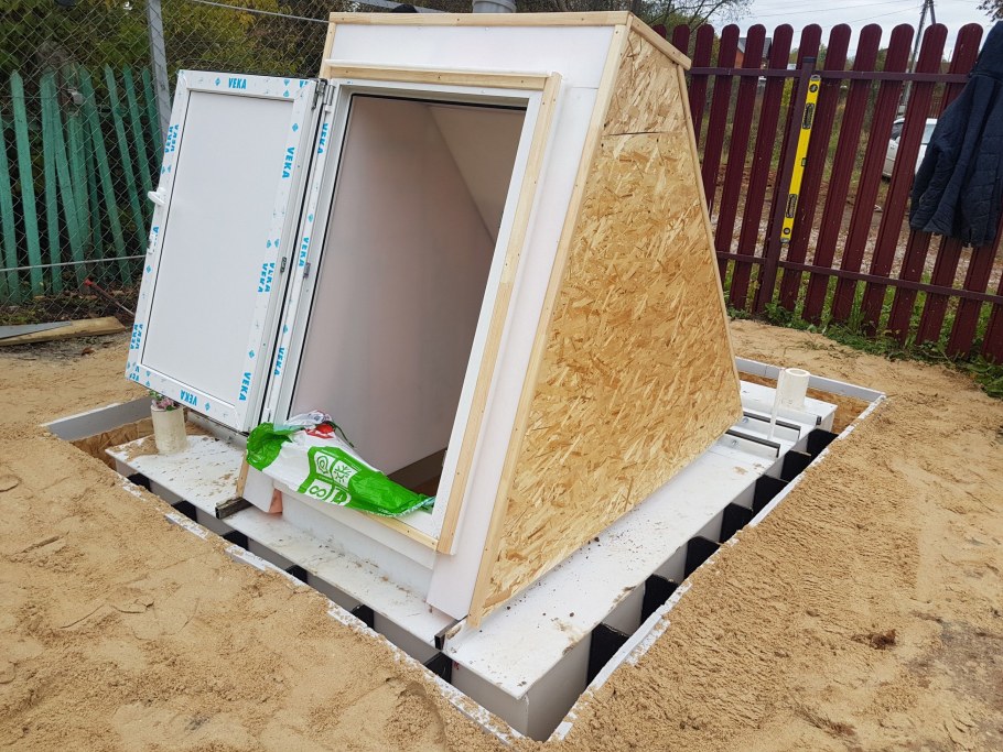 Погреб пластиковый для дачи