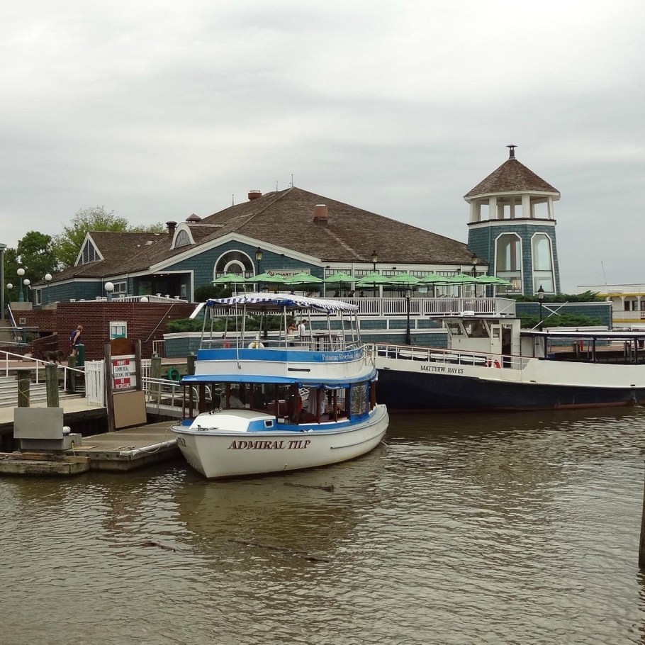 Italy Alexandria Torpedo Factory Art Center