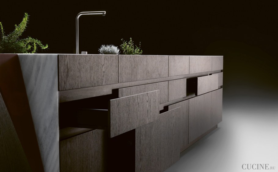 Фасад с ручкой голо