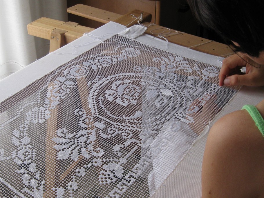 Сетка для филейно гипюрной вышивки