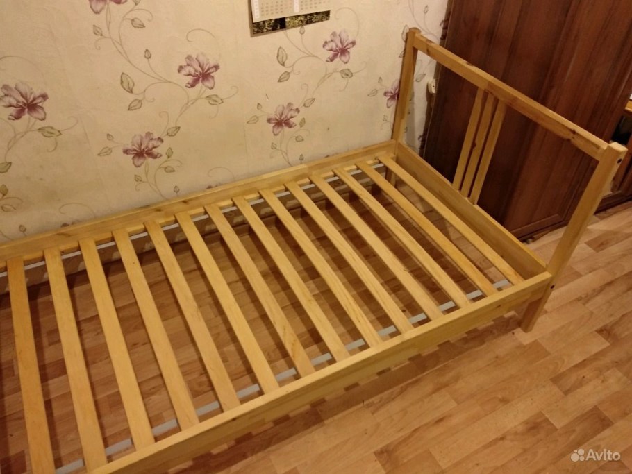 Икеа кровать односпальная деревянная 90х200
