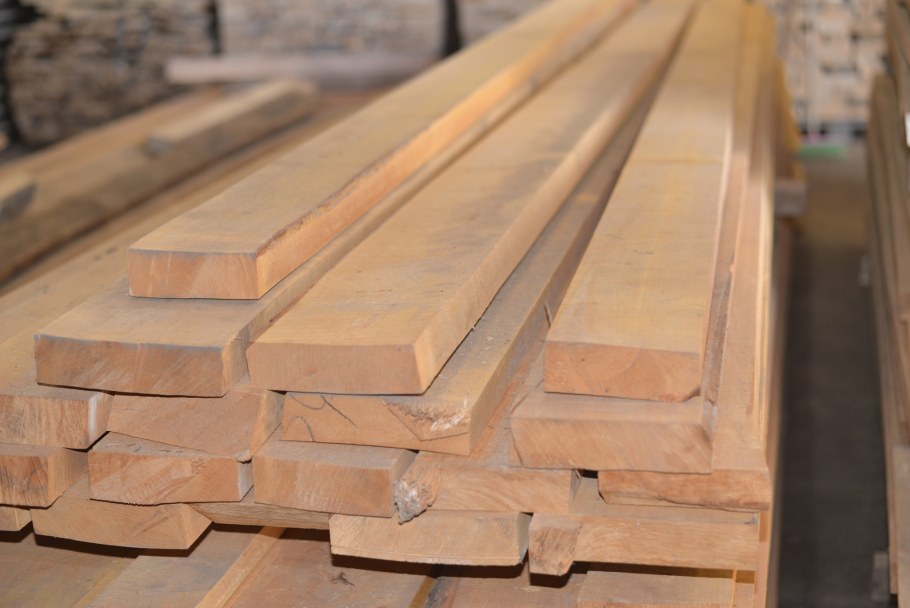 Клен доска обрезная