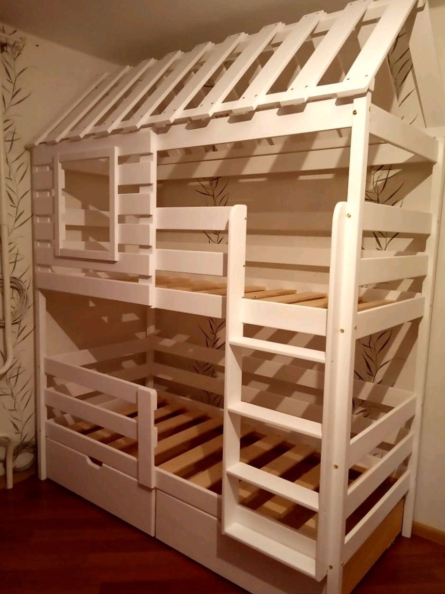 Кроватка домик двухэтажная