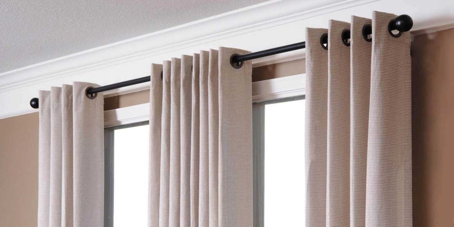 Карниз для штор на люверсах