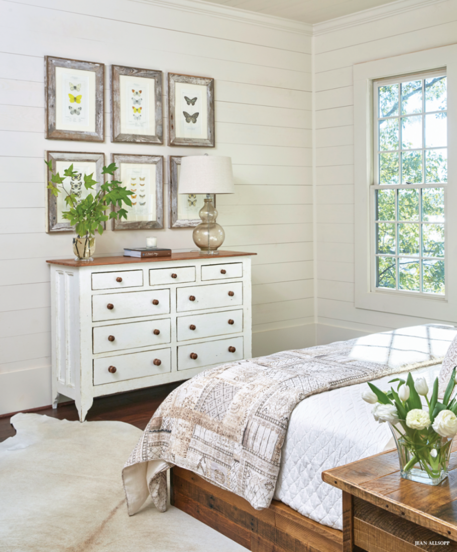 Спальни в деревенском стиле светлые