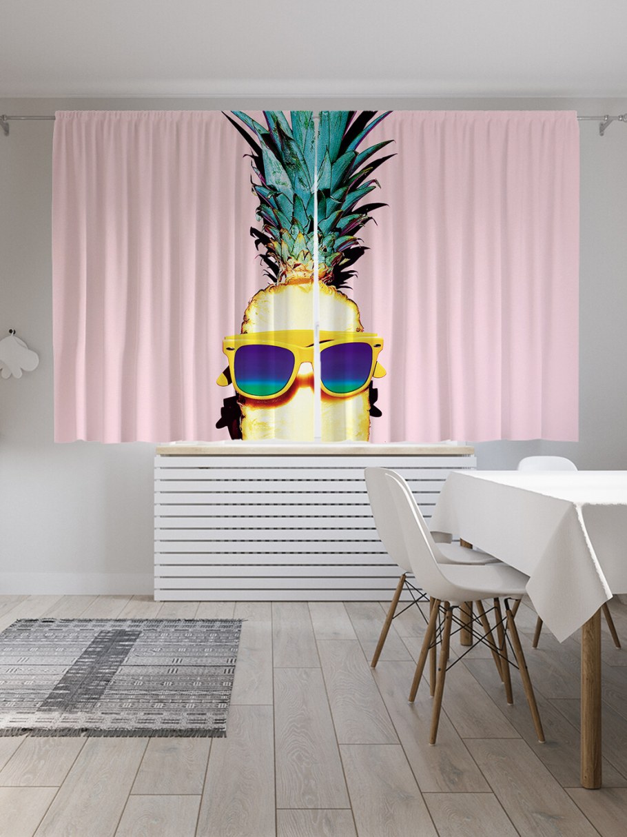Шторка с ананасами