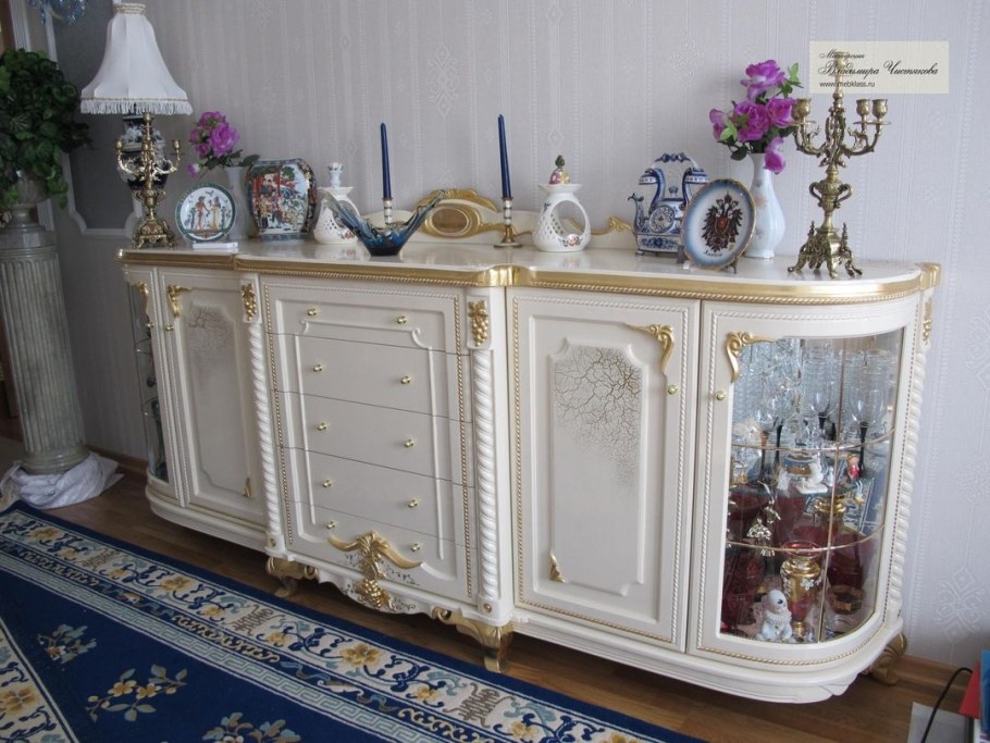 Комоды классика для гостиной