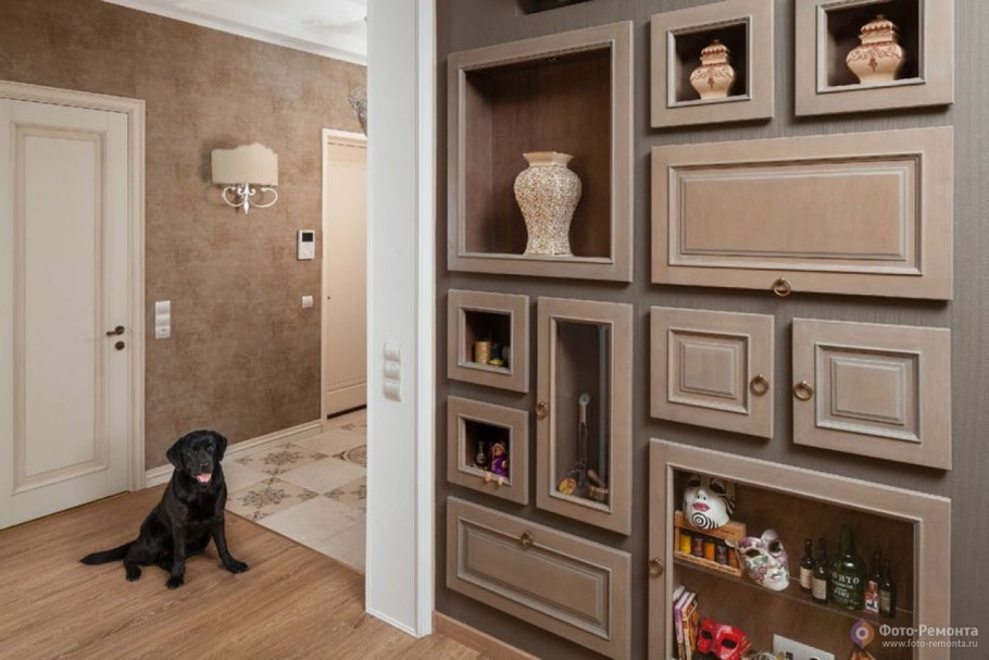 Шкафчик в прихожую на стену