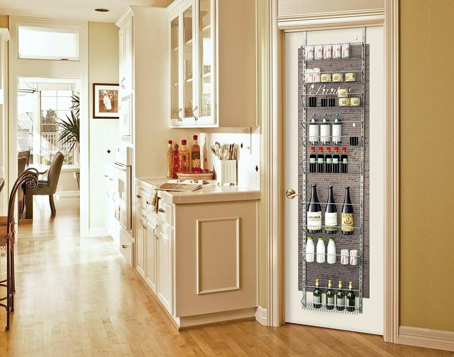 Пластиковая дверь на кухню