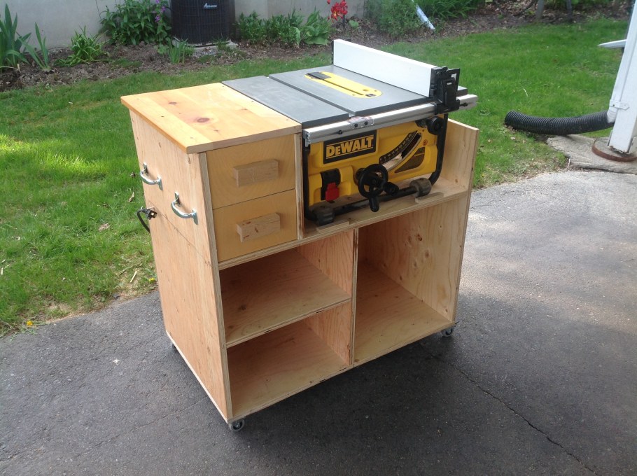 Верстак под DEWALT 745