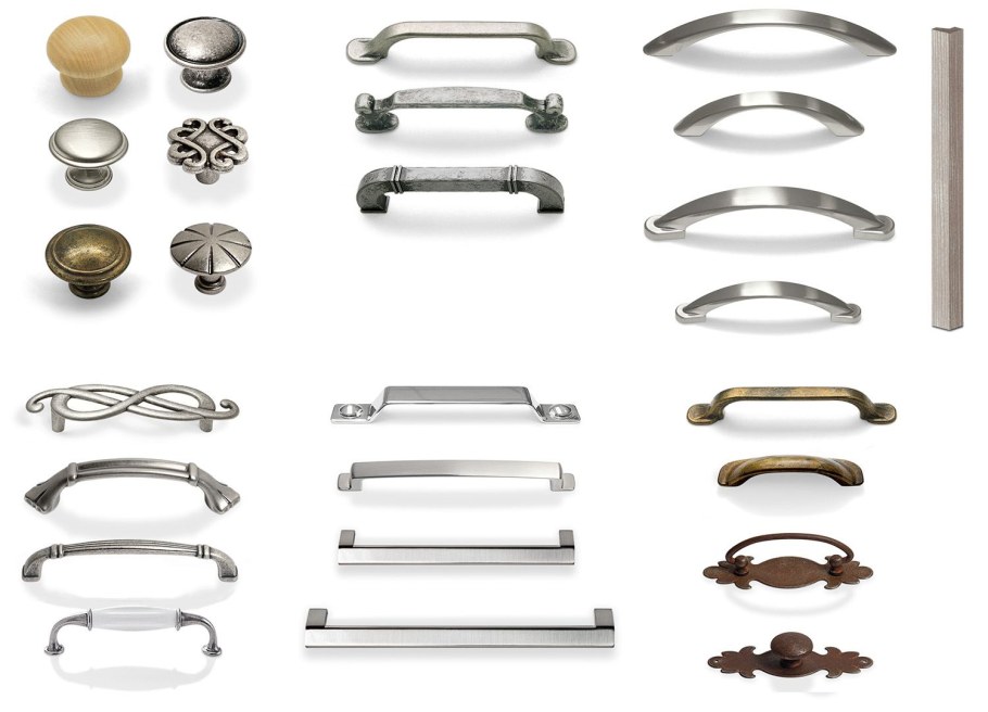 Железная фурнитура в доме трубы