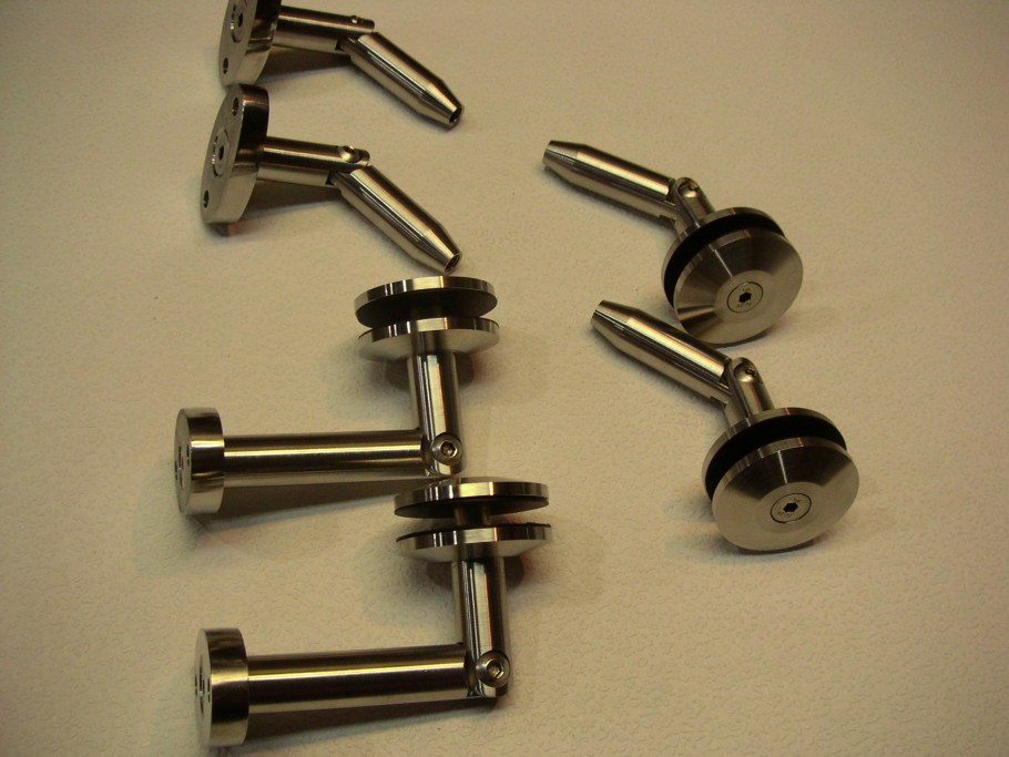 Фурнитура для крепления стекла