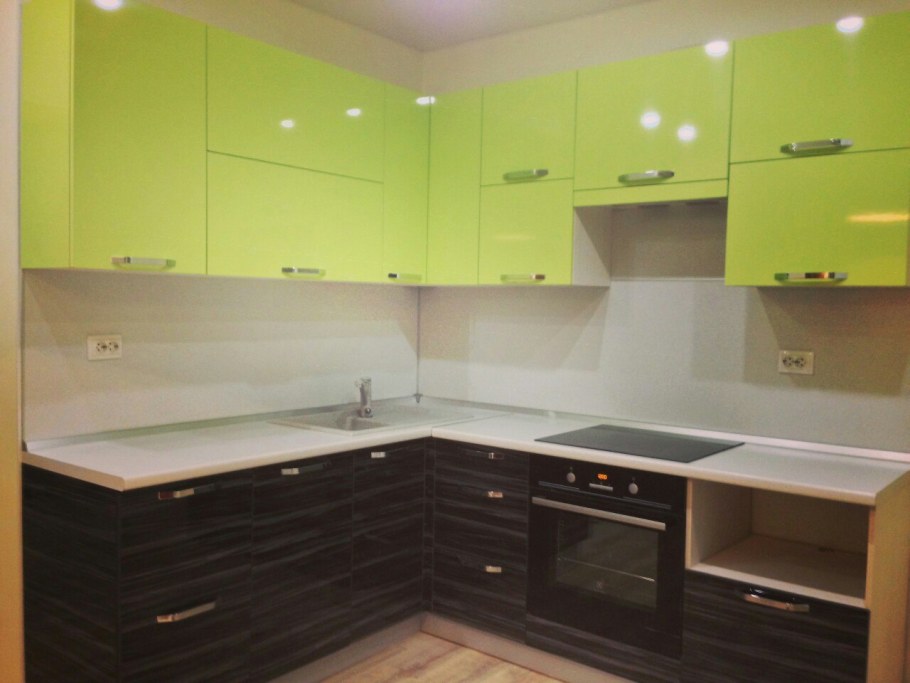 Кухни с фасадами пластик Арпа