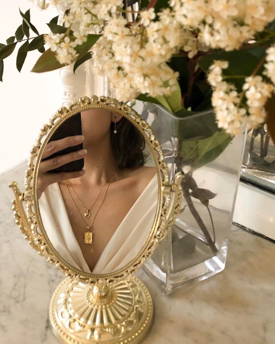 Девушка золото Эстетика