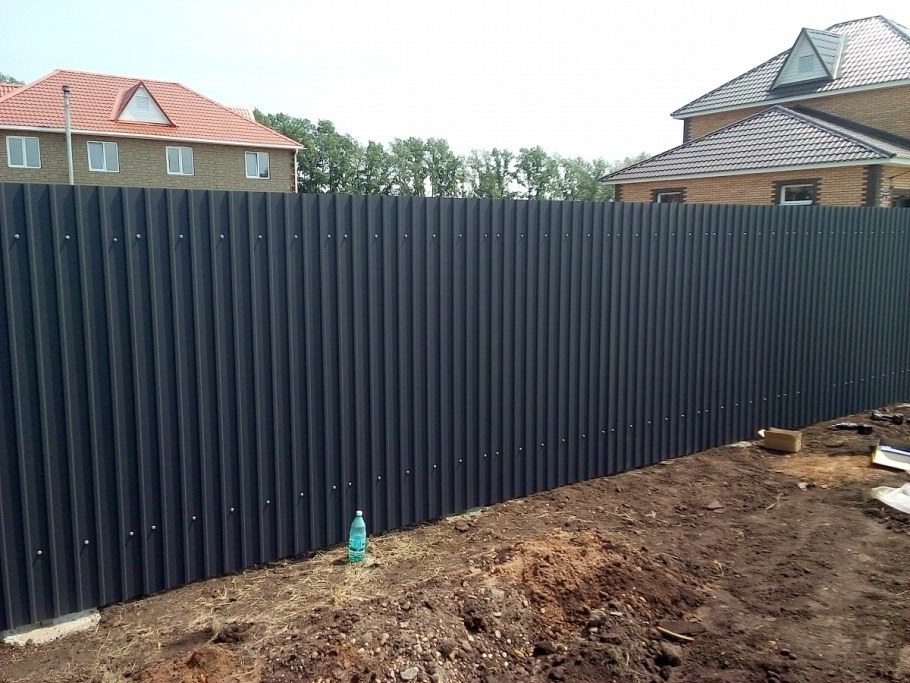 Забор из профлиста с20 7024